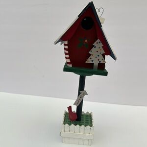Bird house Cottage core Holiday decor used good condition.